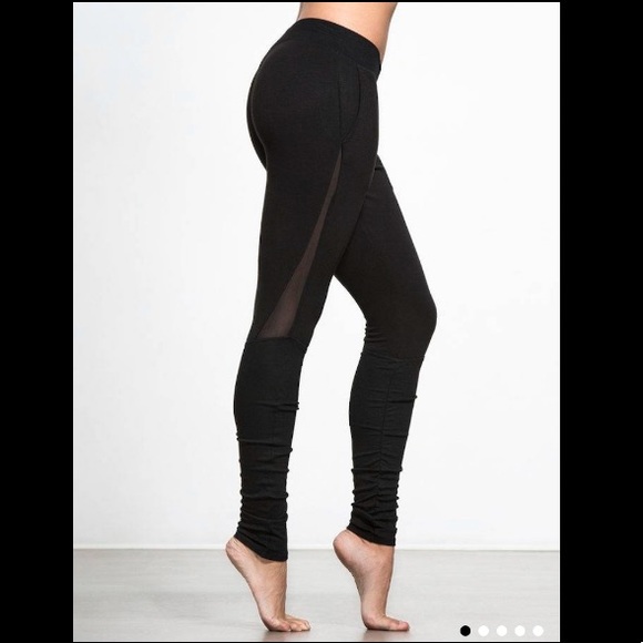 Alo Yoga Yan Sweat Pant - Picture 9 of 9